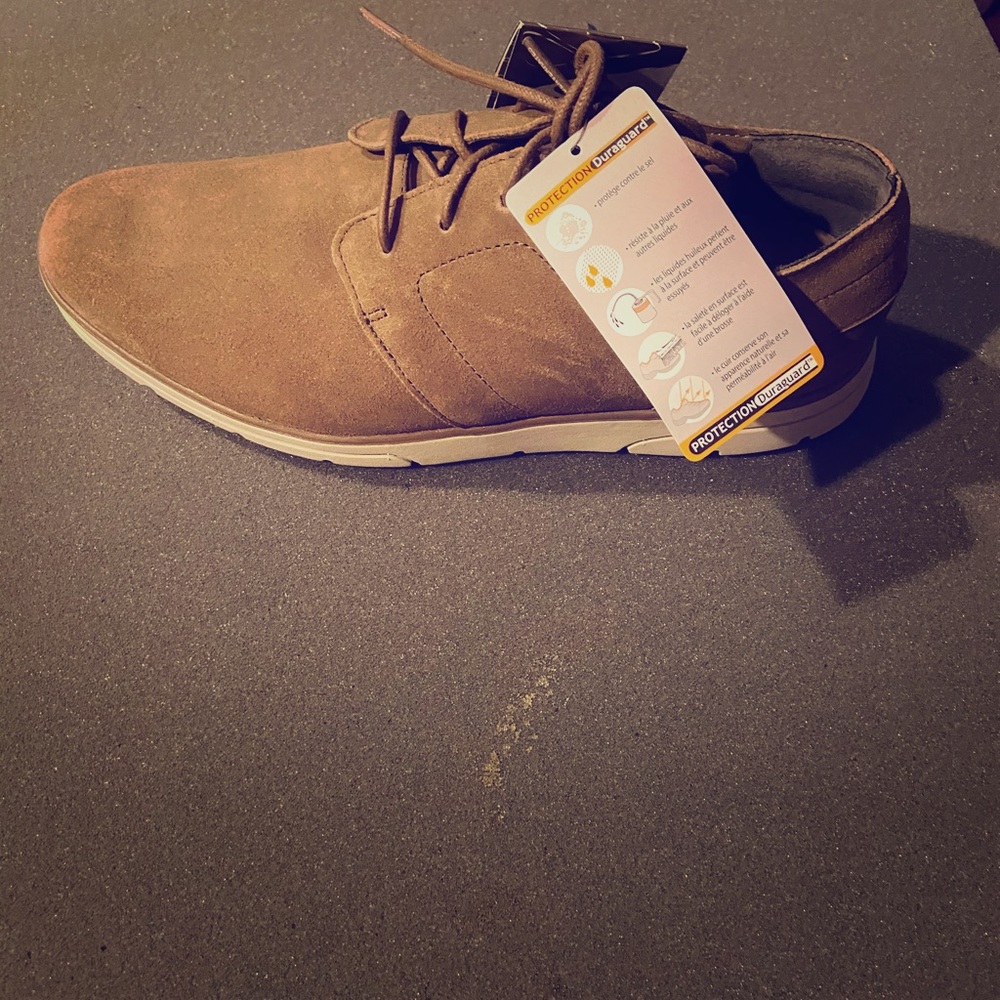 Geinuine leather shoe
